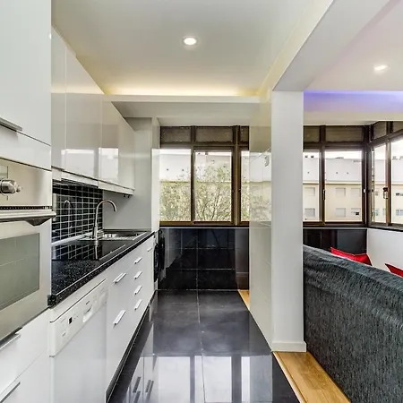 Apartment T4 Alfragide *