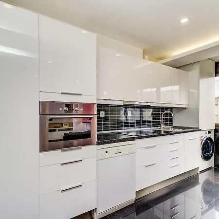 Apartment T4 Alfragide Amadora